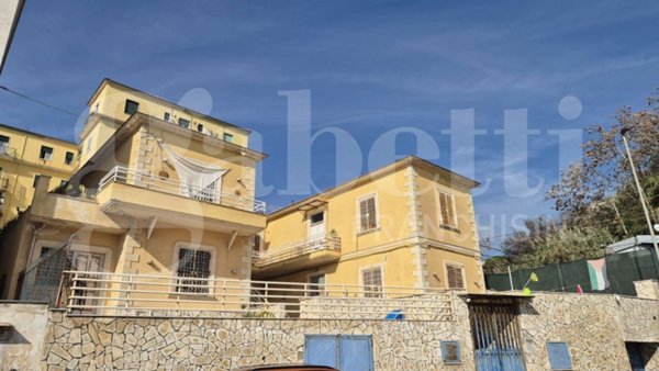 appartamento in affitto a Napoli in zona Bagnoli