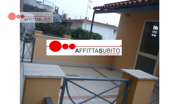 casa indipendente in affitto a Napoli in zona Camaldoli