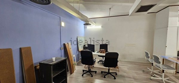 ufficio in affitto a Napoli in zona Chiaia