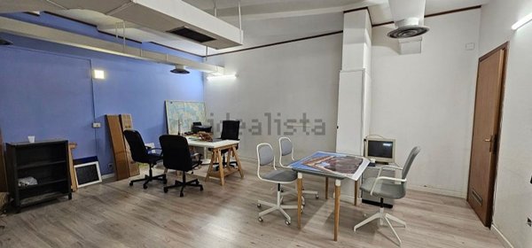 ufficio in affitto a Napoli in zona Chiaia