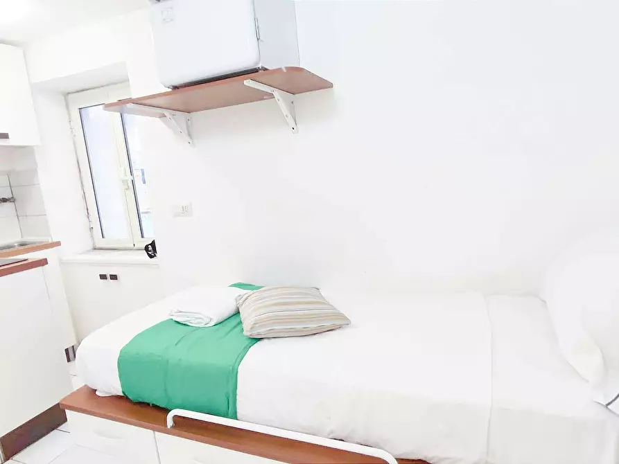 appartamento in affitto a Napoli in zona Avvocata