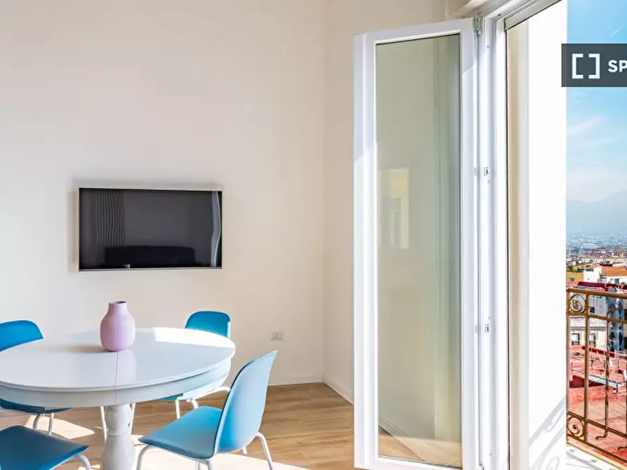 appartamento in affitto a Napoli in zona San Carlo all'Arena