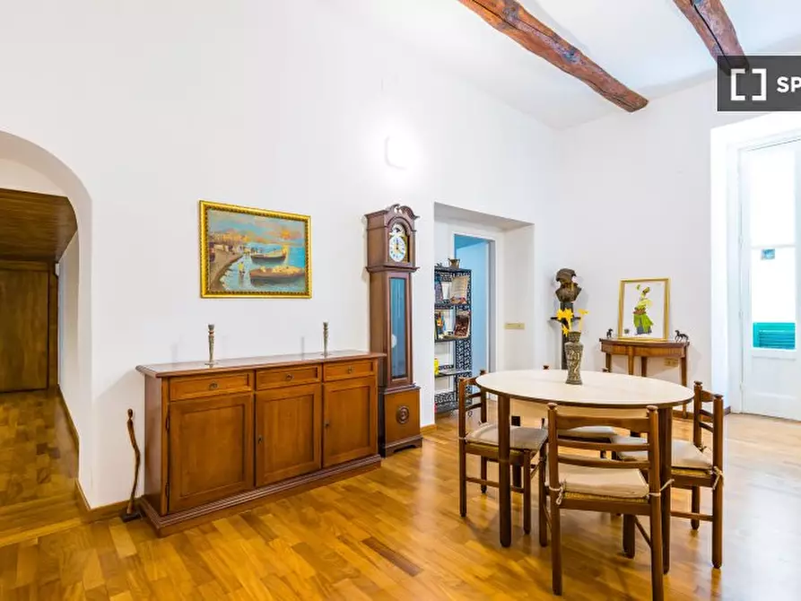 appartamento in affitto a Napoli in zona Chiaia