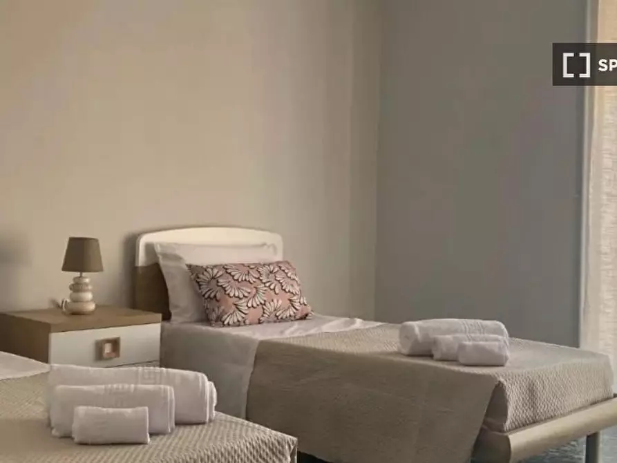 appartamento in affitto a Napoli in zona San Carlo all'Arena