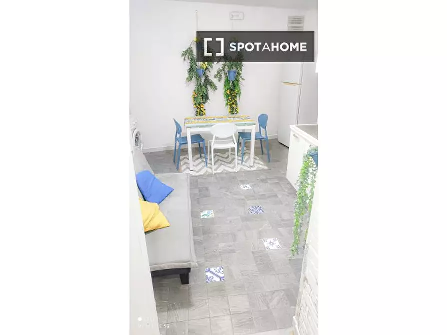 ufficio in affitto a Napoli in zona Pendino / San Giuseppe