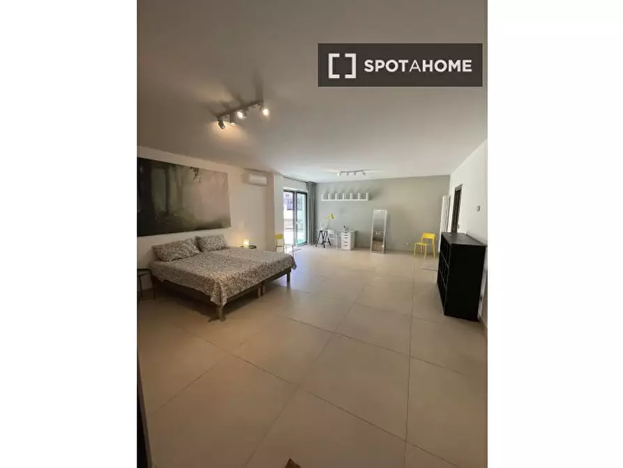 appartamento in affitto a Napoli in zona Mercato