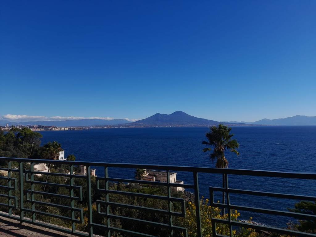 appartamento in affitto a Napoli in zona Posillipo