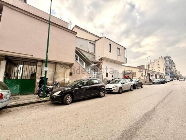 monolocale in affitto a Napoli in zona Secondigliano