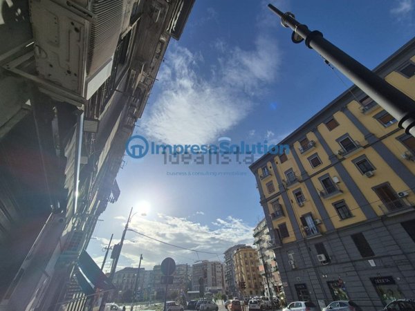 locale commerciale in affitto a Napoli in zona Vicaria