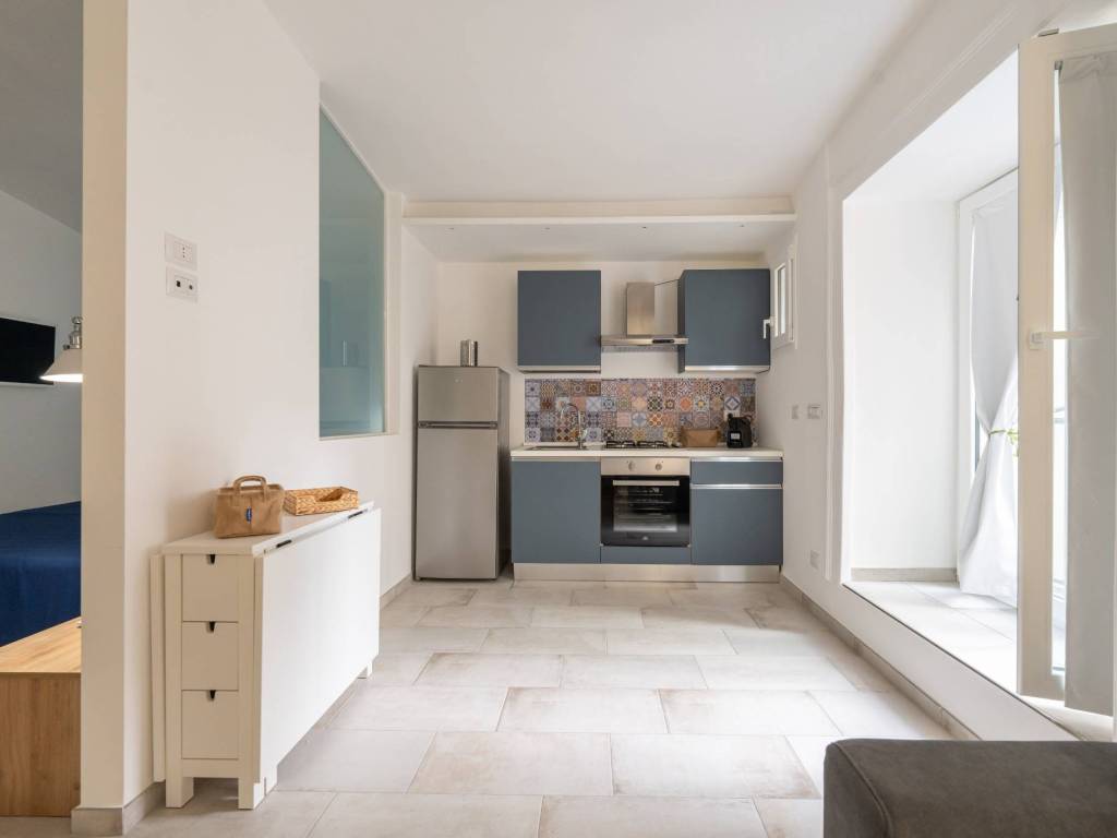 appartamento in affitto a Napoli in zona Chiaia