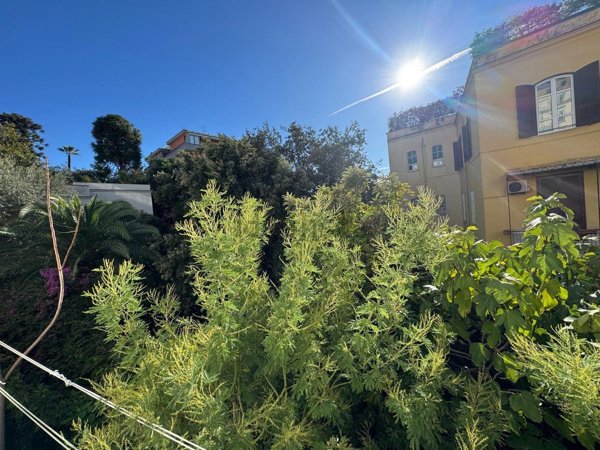 appartamento in affitto a Napoli in zona Chiaia