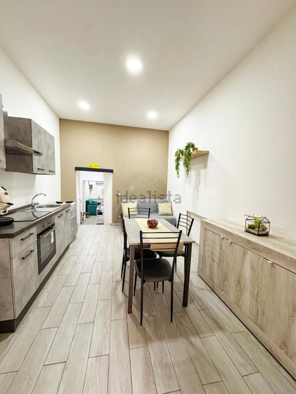 appartamento in affitto a Napoli in zona Mercato