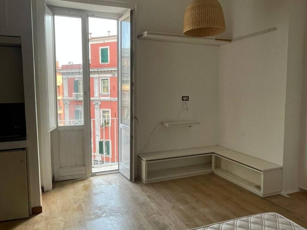 appartamento in affitto a Napoli in zona Chiaia