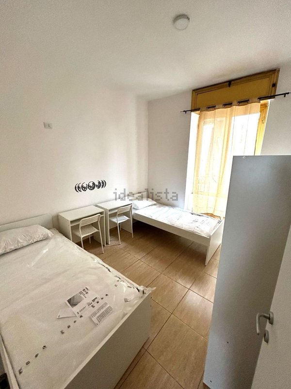 casa indipendente in affitto a Napoli in zona San Lorenzo