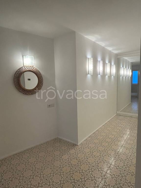 appartamento in affitto a Napoli in zona Chiaia