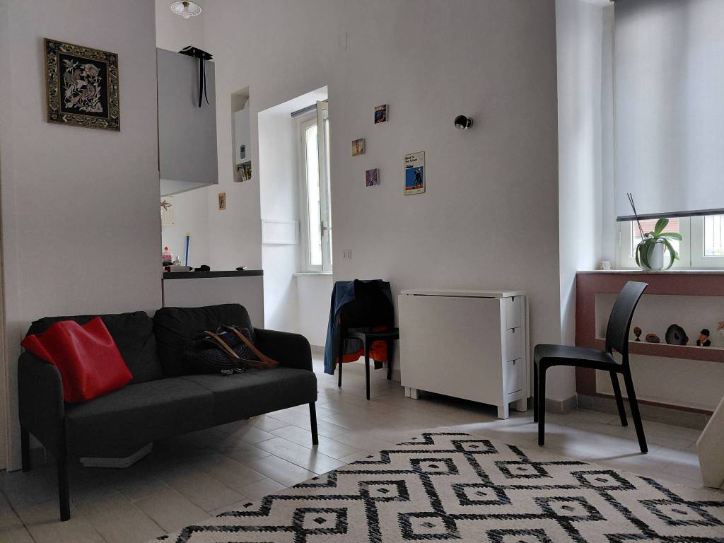 appartamento in affitto a Napoli in zona Chiaia