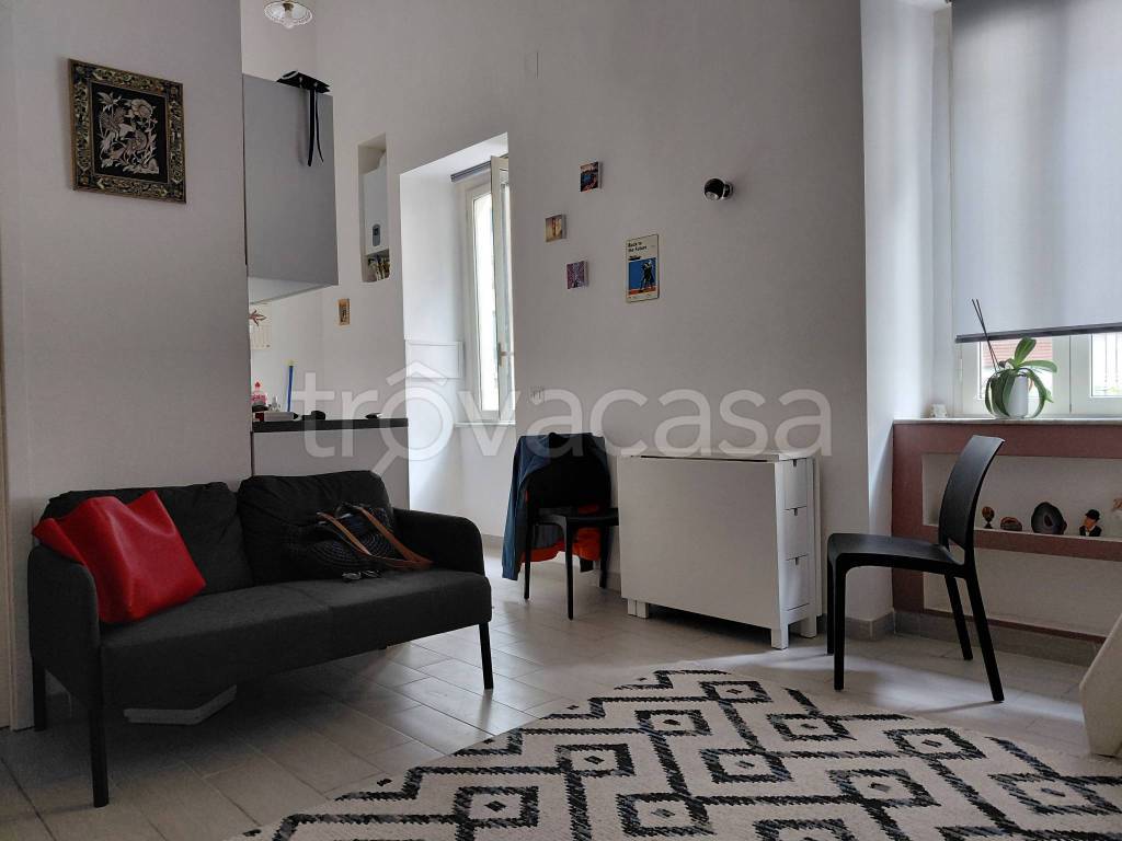 appartamento in affitto a Napoli in zona Chiaia