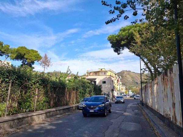 appartamento in affitto a Napoli in zona Bagnoli