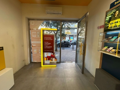 negozio in affitto a Napoli