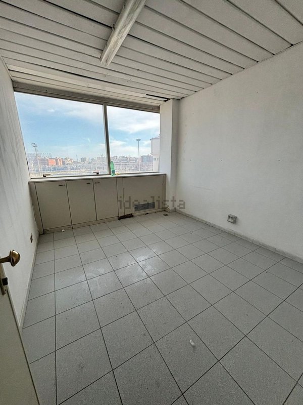 ufficio in affitto a Napoli