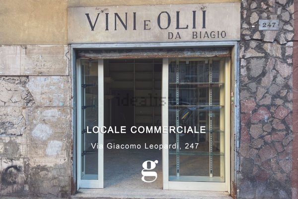 locale commerciale in affitto a Napoli in zona Fuorigrotta