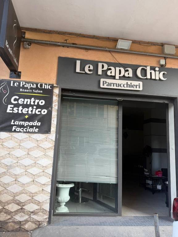 negozio in affitto a Napoli in zona Pianura