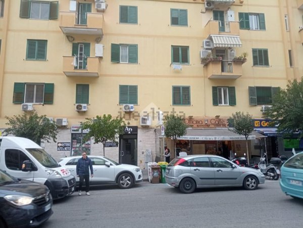 ufficio in affitto a Napoli in zona Fuorigrotta