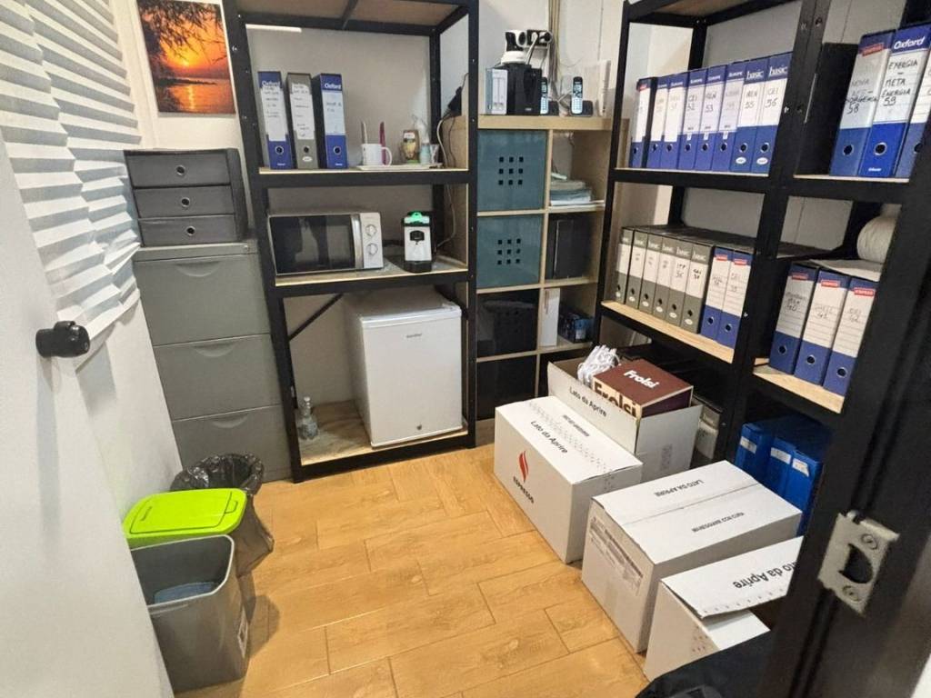 ufficio in affitto a Napoli in zona Zona Industriale-Ferrovia