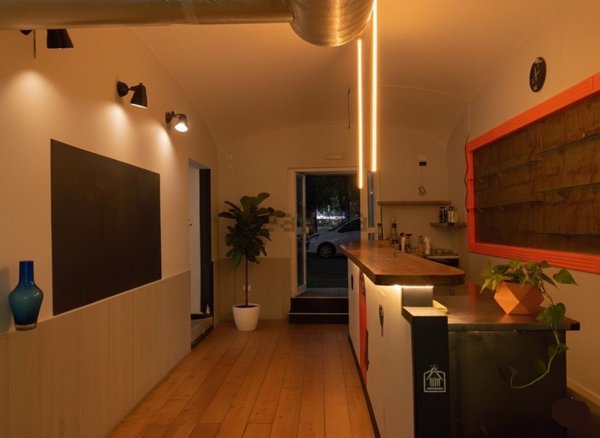 locale commerciale in affitto a Napoli in zona Vomero