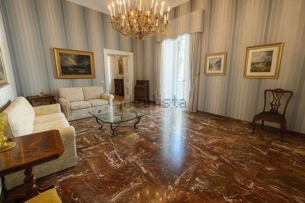 appartamento in affitto a Napoli in zona Vomero