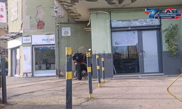 locale commerciale in affitto a Napoli in zona Pianura