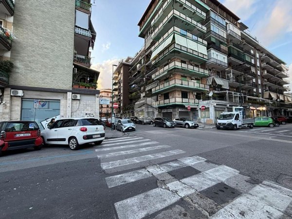 capannone in affitto a Napoli in zona Vicaria