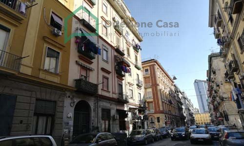 negozio in affitto a Napoli in zona Vicaria