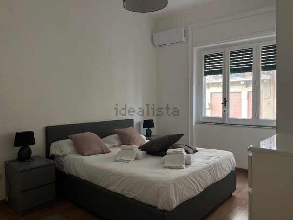 appartamento in affitto a Napoli in zona Chiaia