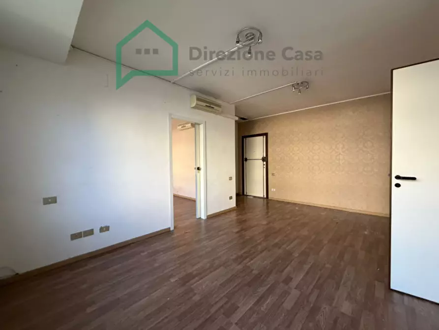 ufficio in affitto a Napoli