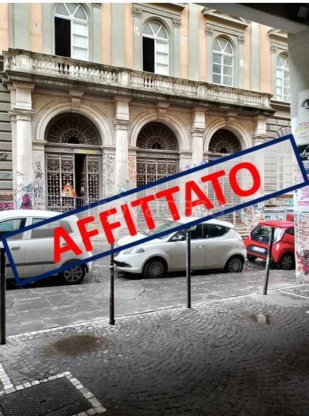 appartamento in affitto a Napoli in zona Chiaia