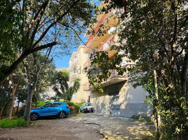 appartamento in affitto a Napoli in zona Bagnoli