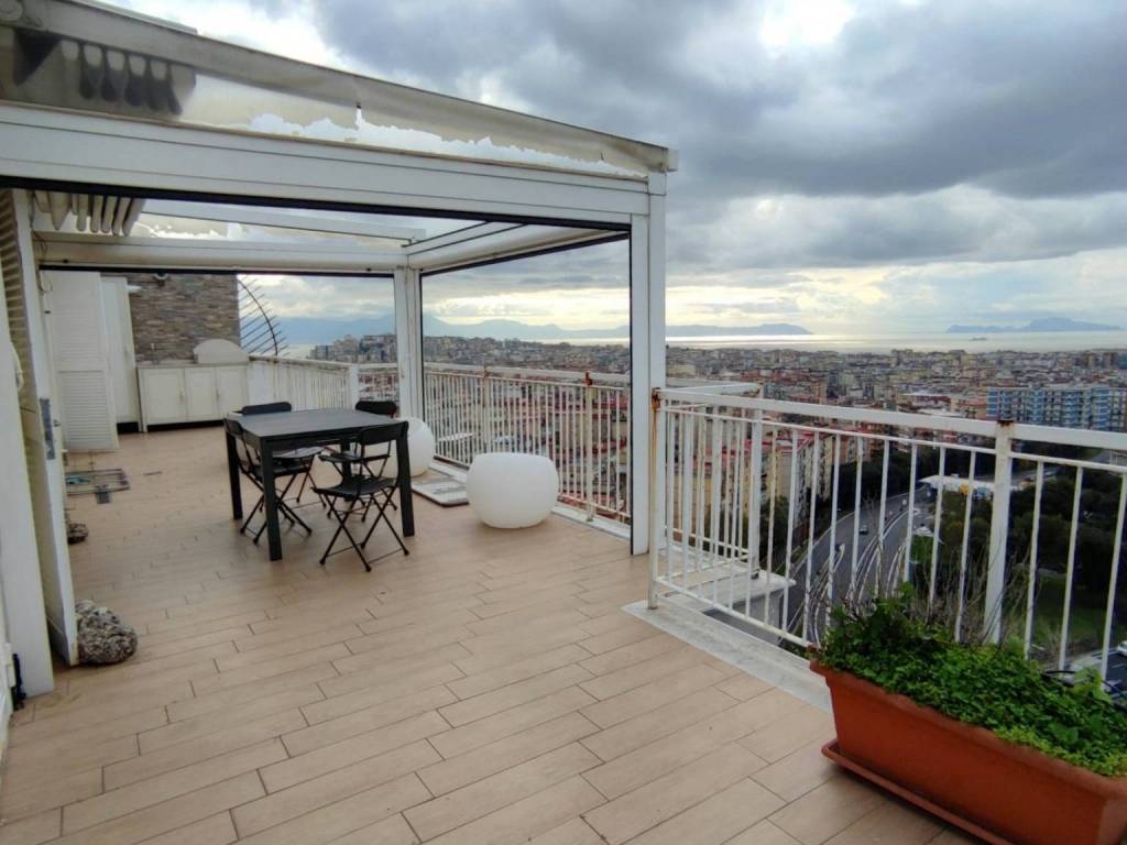 appartamento in affitto a Napoli in zona Camaldoli