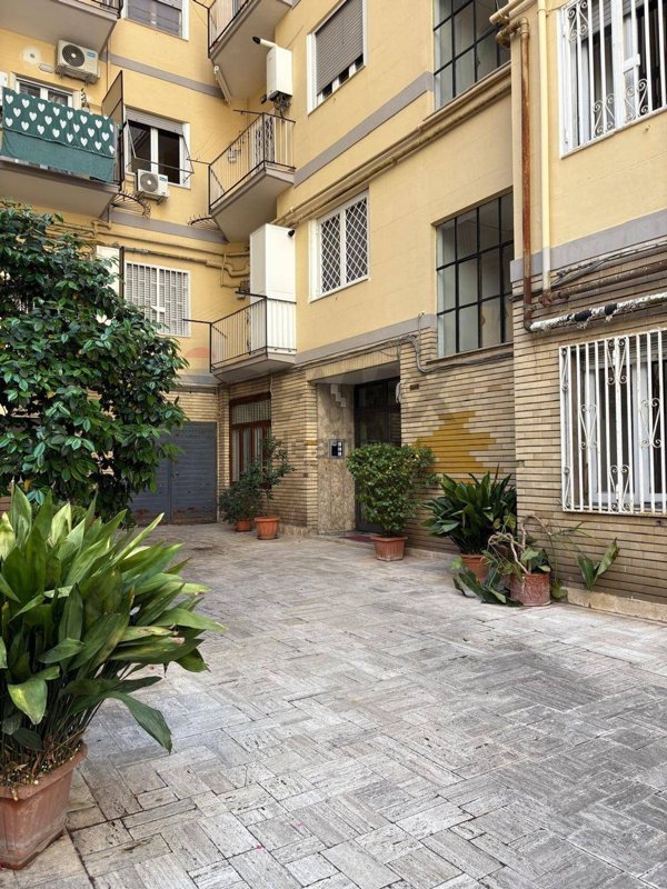 appartamento in affitto a Napoli in zona Arenella