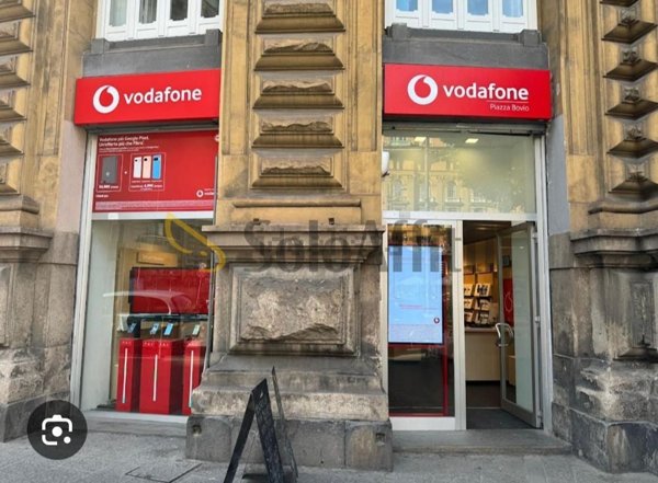 locale commerciale in affitto a Napoli