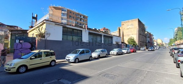 ufficio in affitto a Napoli in zona Bagnoli