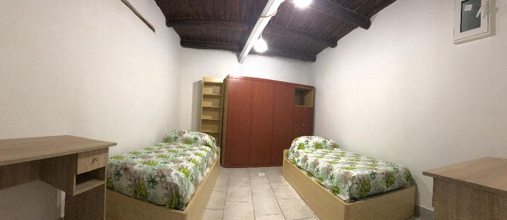 camera singola in affitto a Napoli in zona Stella