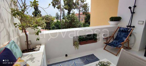 appartamento in affitto a Napoli in zona Chiaia