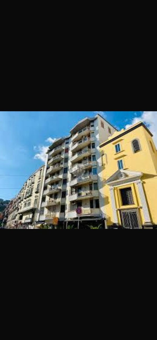 appartamento in affitto a Napoli in zona Chiaia