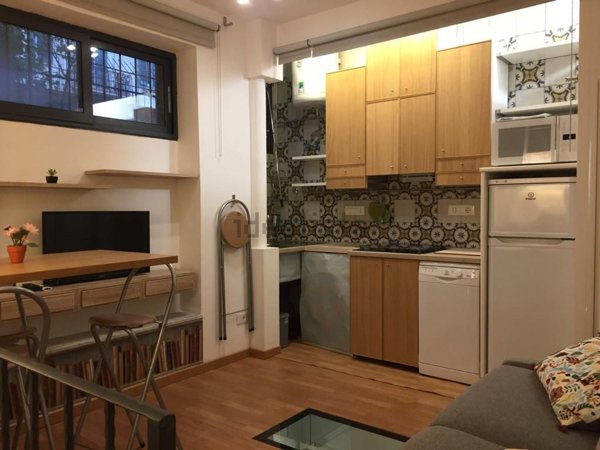 appartamento in affitto a Napoli in zona Chiaia