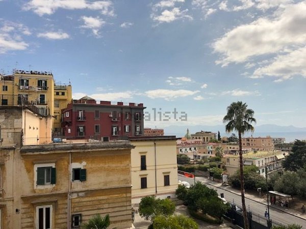 appartamento in affitto a Napoli in zona Chiaia
