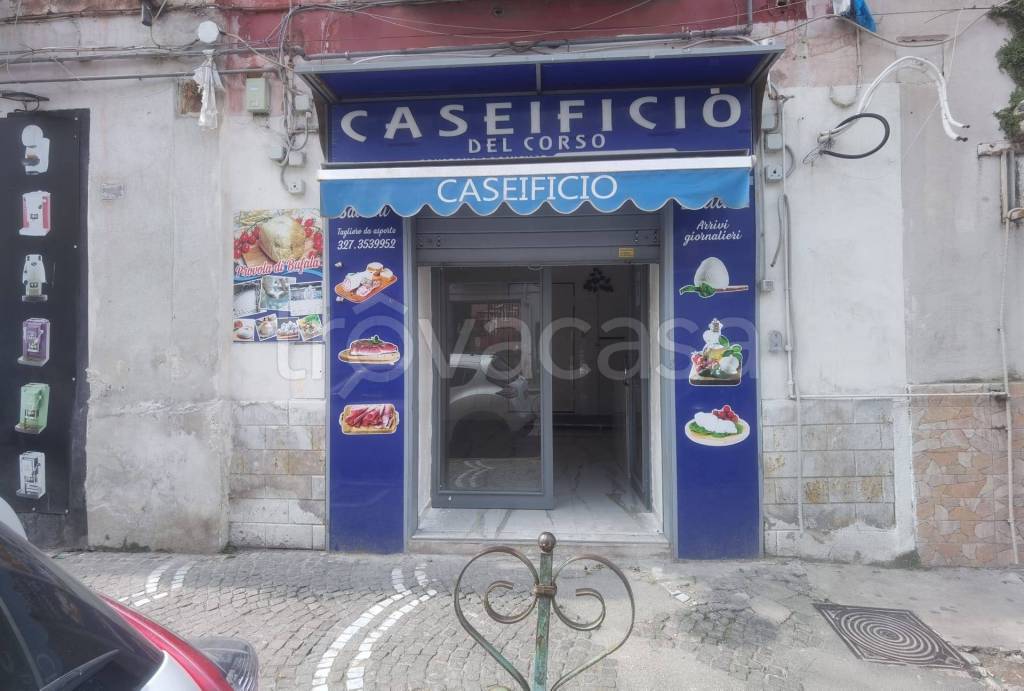 negozio in affitto a Napoli in zona San Giovanni a Teduccio