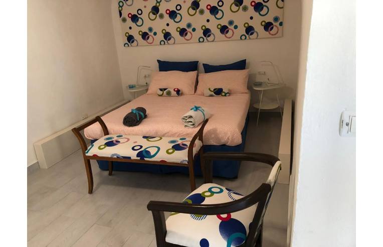 appartamento in affitto a Napoli in zona Chiaia