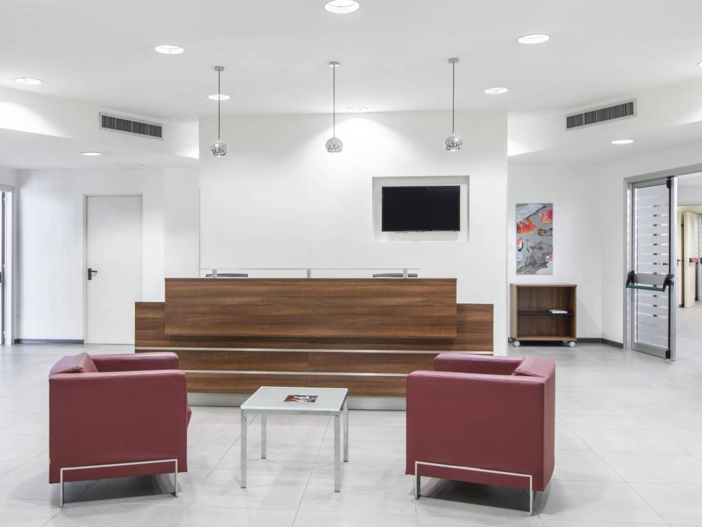 ufficio in affitto a Napoli in zona Zona Industriale-Ferrovia