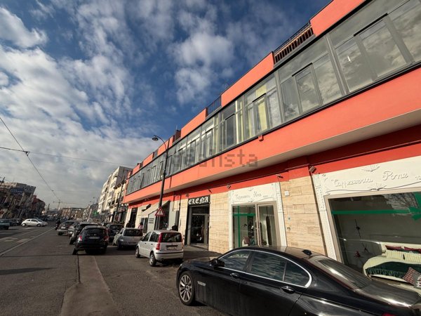 ufficio in affitto a Napoli in zona San Pietro a Patierno